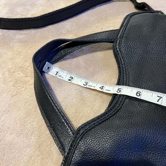 Large Fossil Erin crossbody fold over purse Black pebble leather dust bag includ - Picture 15 of 16